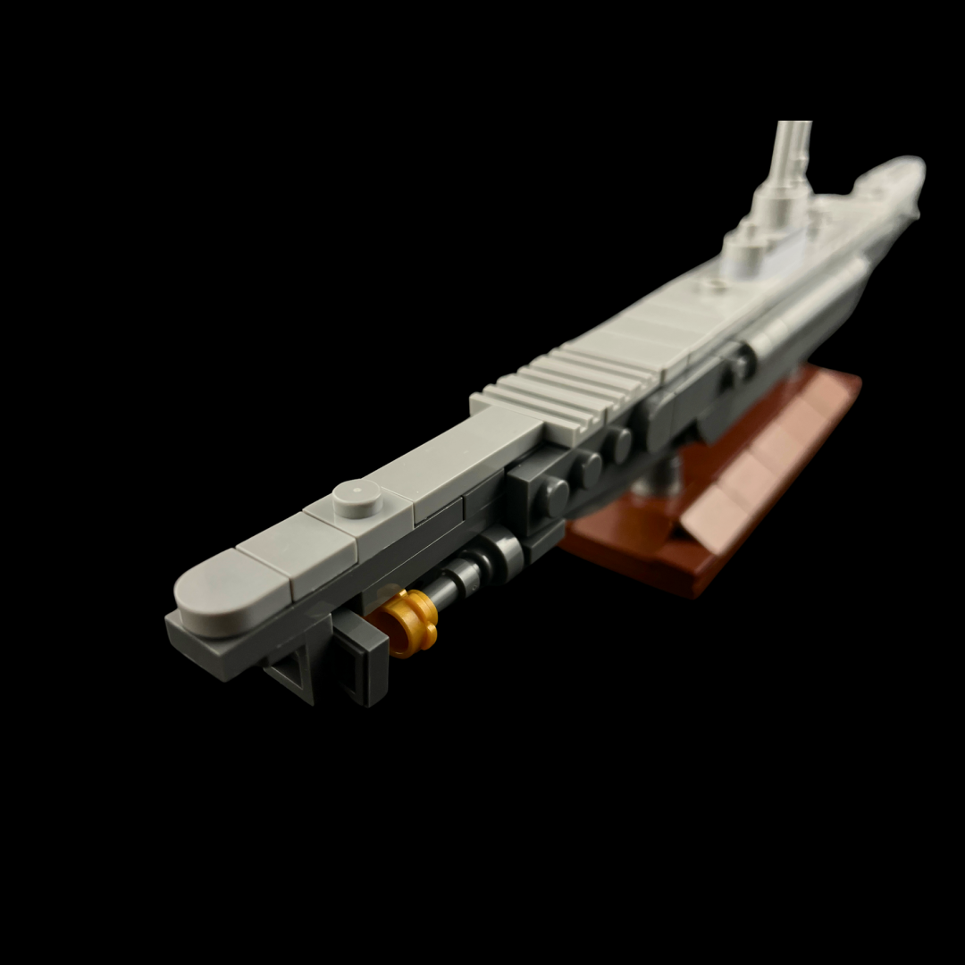 Stavebnica ponorky U-995 Type VIIC - mierka 1:260, Gobricks MOC Kit